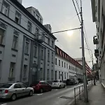 Lovely Flat In The City Center Self-Check